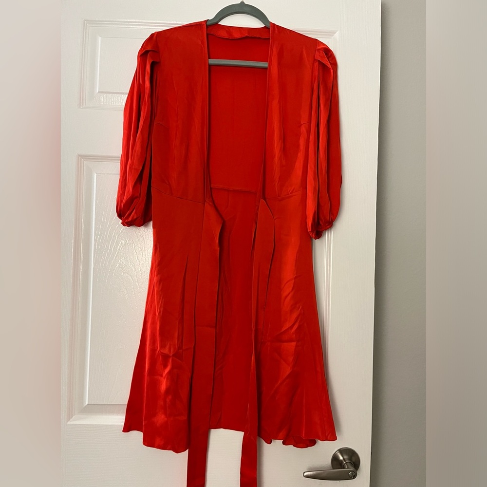 Red dress - Picture 6 of 10